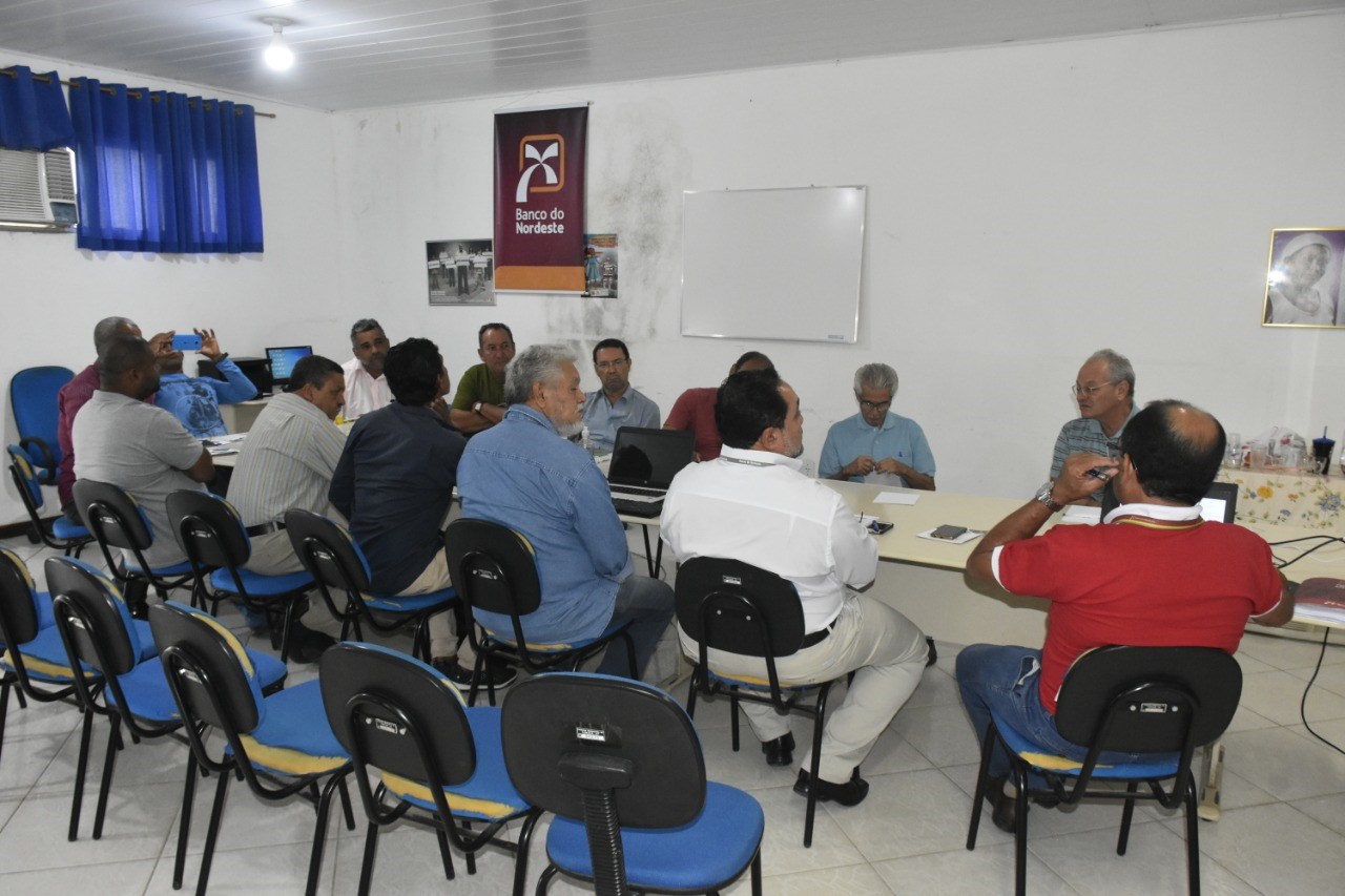 Camacã: Banco do Nordeste se reúne com Produtores de leite e Secretários para implantação do PRODETER 

